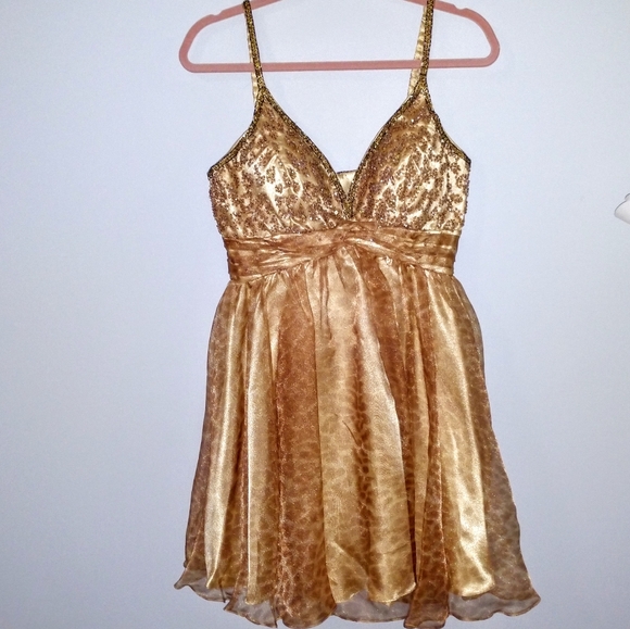 Sherri Hill Dresses & Skirts - Sherri Hill Gold Leopard Beaded Cocktail Dress